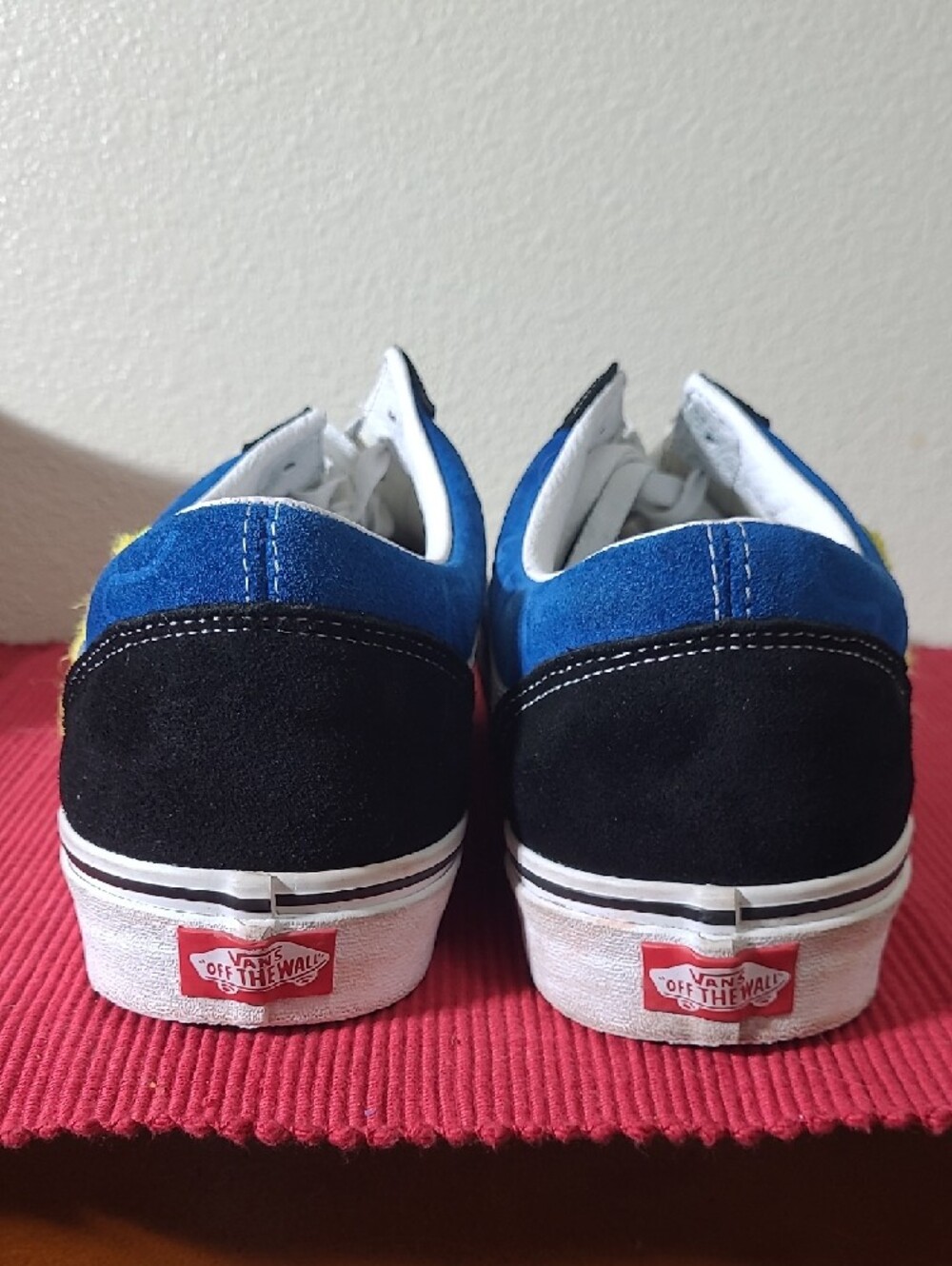 Vans Black and Blue Mens Sneakers with Yellow Character Spongebob Patch - Picture 5 of 16